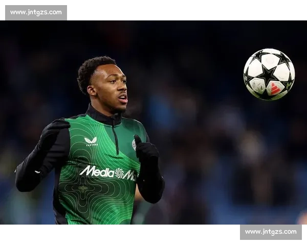 维拉免签 19 岁荷兰锋线新星 费耶诺德青训天才雷德蒙加盟