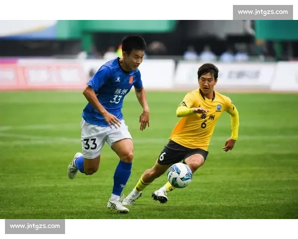 苏超凡人哥：平凡身躯里的足球交响