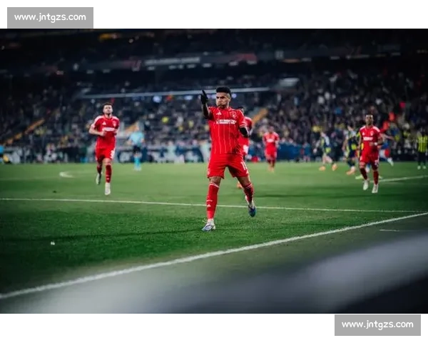 诺丁汉森林与博塔弗戈达成前锋共享协议，热苏斯开启双主场征程